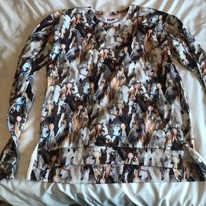 Molo Sweater. Kids. Young adult small